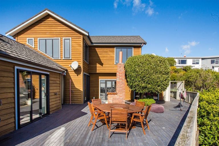 Photo of property in 16 Kahurangi Heights, Aotea, Porirua, 5024