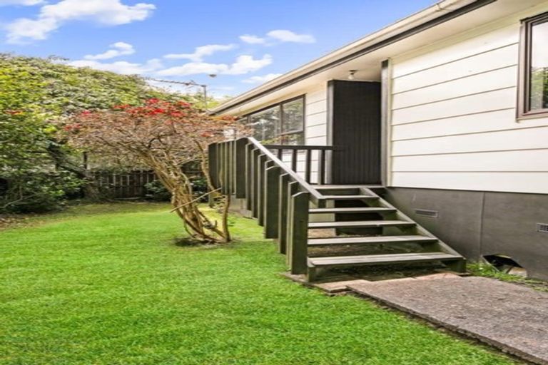 Photo of property in 2/111 Seymour Road, Sunnyvale, Auckland, 0612