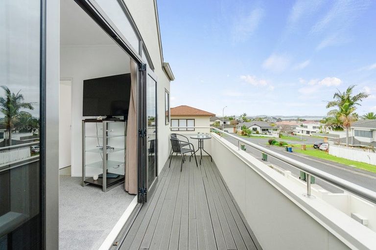 Photo of property in 3 Bluefin Way, West Harbour, Auckland, 0618