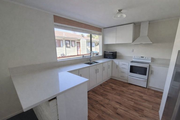 Photo of property in 25 Matipo Crescent, Pukete, Hamilton, 3200