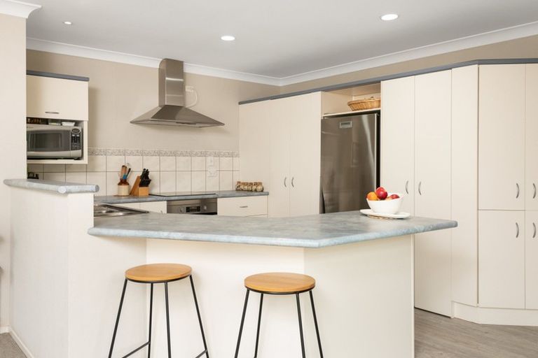 Photo of property in 37 Beaumaris Boulevard, Bethlehem, Tauranga, 3110