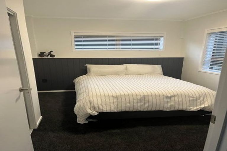 Photo of property in 1/3 Nickleby Place, Mellons Bay, Auckland, 2014