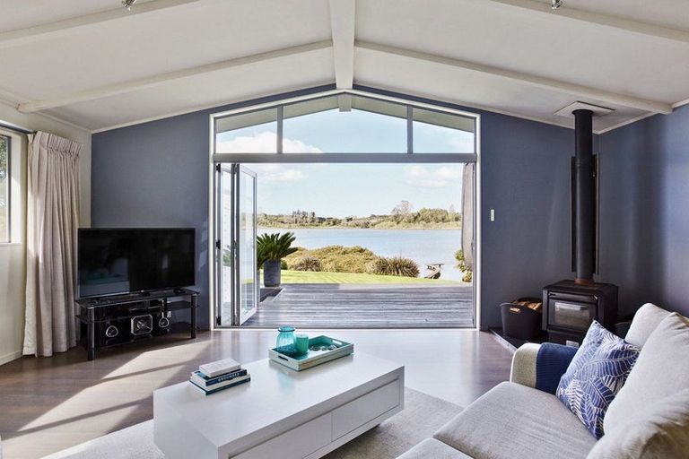 Photo of property in 22 Lindoch Avenue, Te Puna, Tauranga, 3174