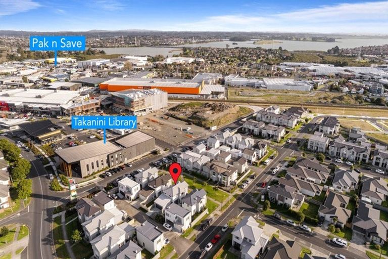 Photo of property in 7 Treestump Road, Takanini, 2112