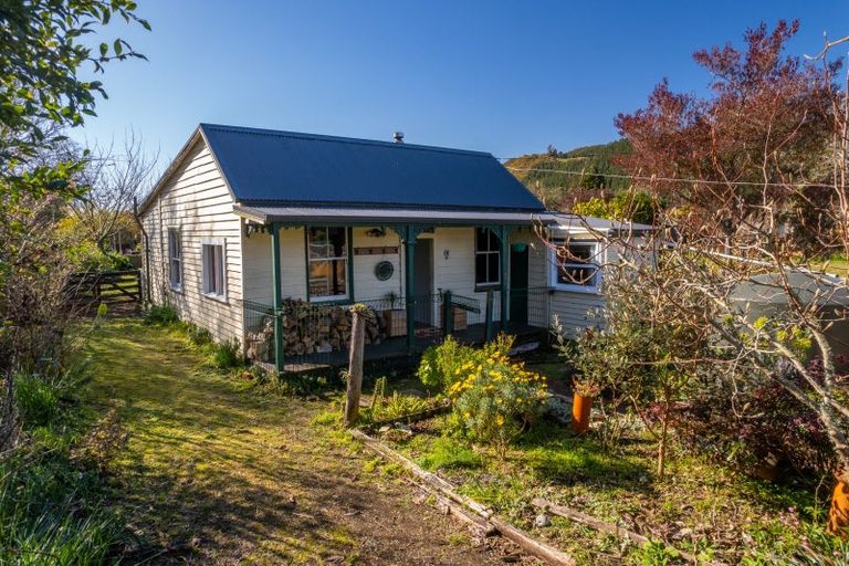 Photo of property in 135 River Terrace Road, Brightwater, 7091