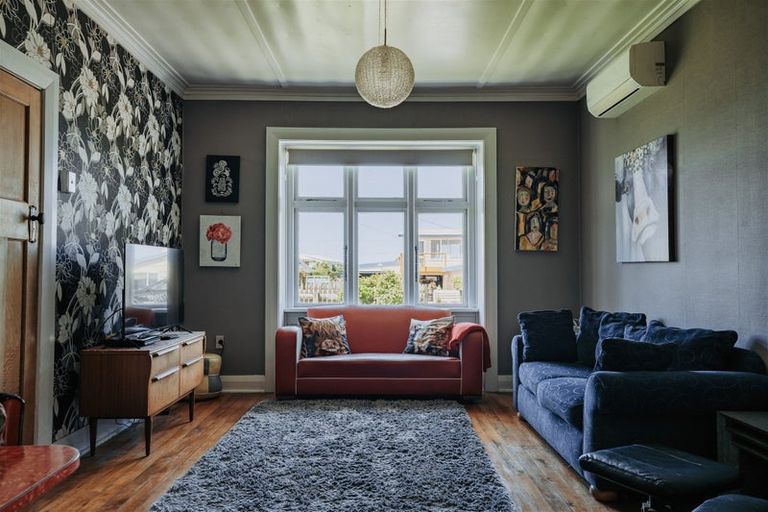 Photo of property in 14 Moana Street, Kaka Point, 9271