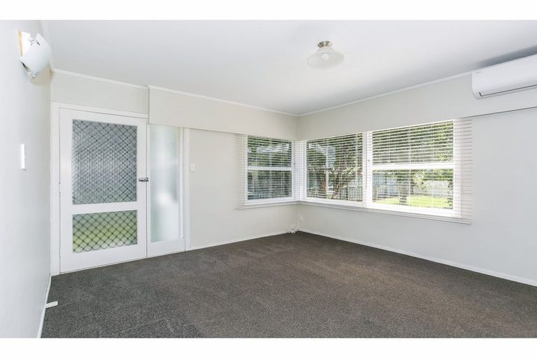 Photo of property in 2/4 Liverpool Street, Papakura, 2110