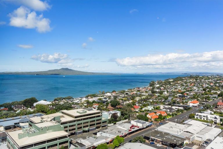 Photo of property in Sentinel Apartments, 1903/3 Northcroft Street, Takapuna, Auckland, 0622