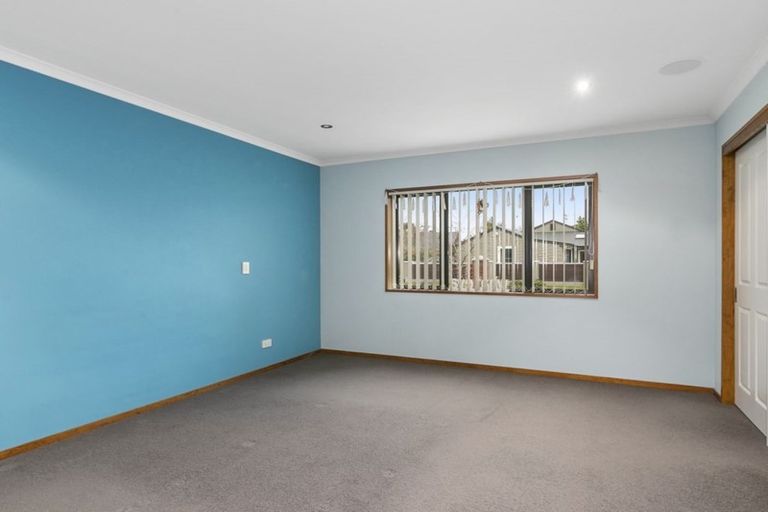 Photo of property in 17 Fenty Place, Mosgiel, 9024