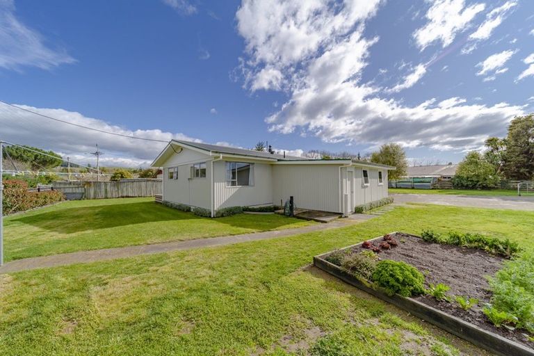 Photo of property in 32 Henderson Street, Otane, 4202