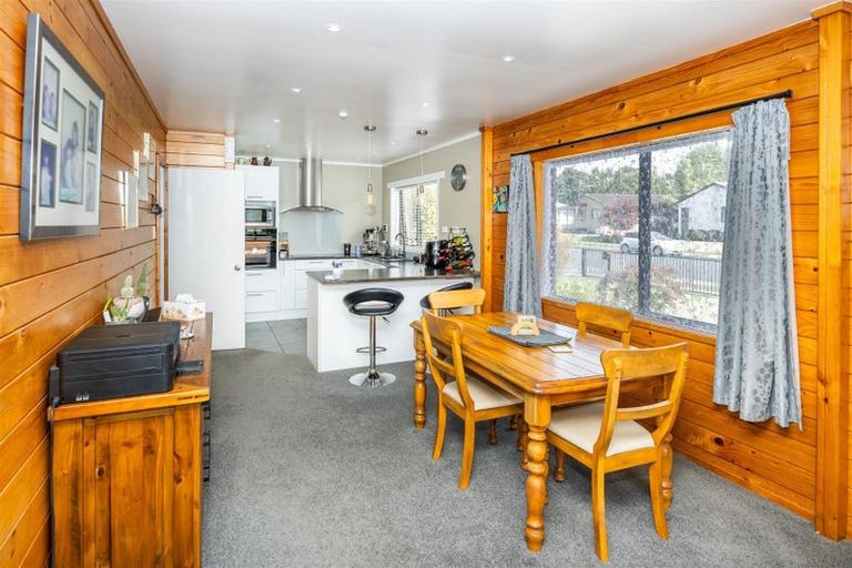 Photo of property in 13 Cromwell Drive, Fitzroy, Hamilton, 3206