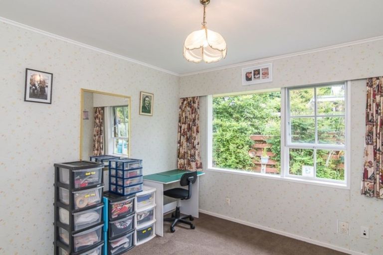 Photo of property in 75 Nimmo Avenue East, Waikanae, 5036