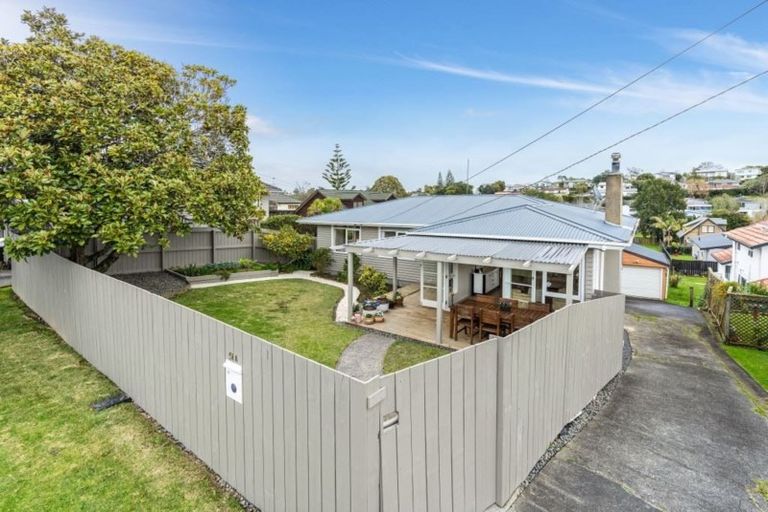 Photo of property in 1/51 Selwyn Crescent, Forrest Hill, Auckland, 0620