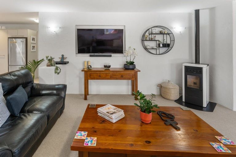 Photo of property in 41 Cambelldon Crescent, Stoke, Nelson, 7011