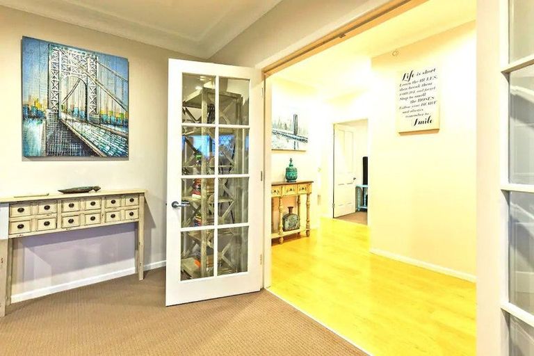 Photo of property in 8 Coronation Street, Belmont, Auckland, 0622
