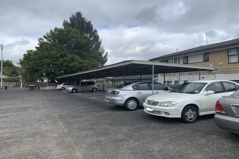 Photo of property in 5/90 Kenderdine Road, Papatoetoe, Auckland, 2025