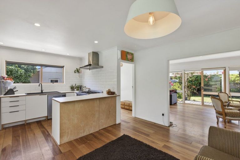 Photo of property in 278 Tukapa Street, Hurdon, New Plymouth, 4310