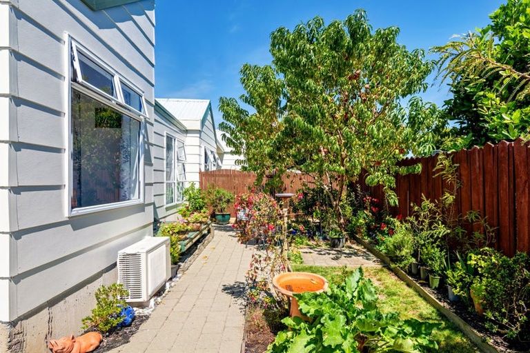 Photo of property in 2/12 Marsden Road, Stoke, Nelson, 7011