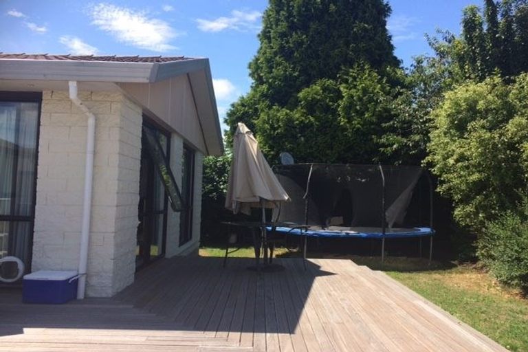 Photo of property in 4 Cicada Place, Hei Hei, Christchurch, 8042