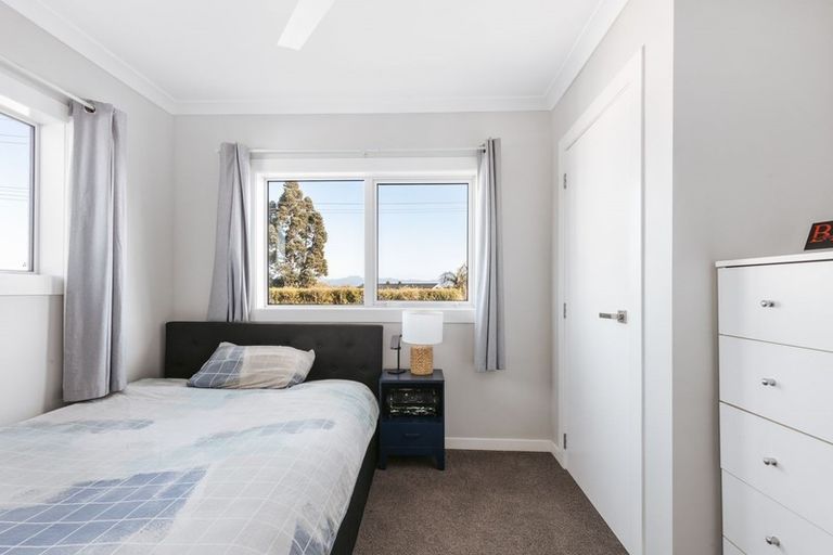 Photo of property in 12 Mcdonnell Street, Omokoroa, 3114