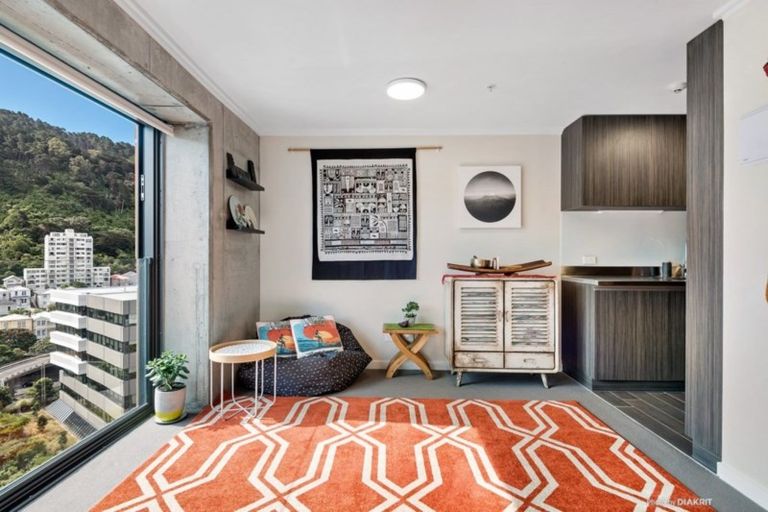 Photo of property in Frame Apartments, 1002/111 Molesworth Street, Thorndon, Wellington, 6011