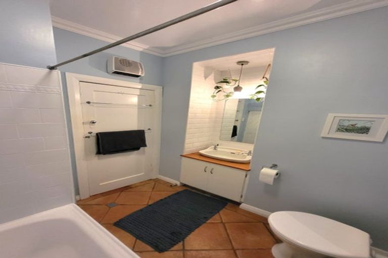 Photo of property in 152 Coromandel Street, Newtown, Wellington, 6021