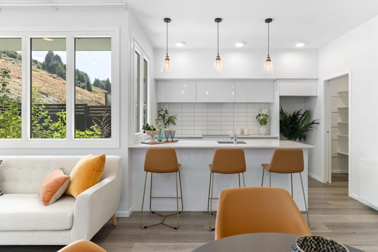 Photo of property in 24/10 George Bullen Lane, Arthurs Point, Queenstown, 9371