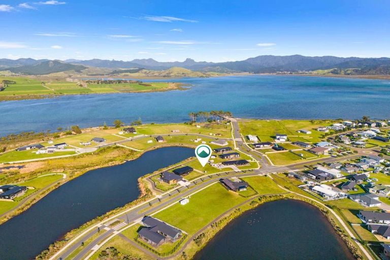 Photo of property in 202 Harbour Drive, Matarangi, Whitianga, 3592