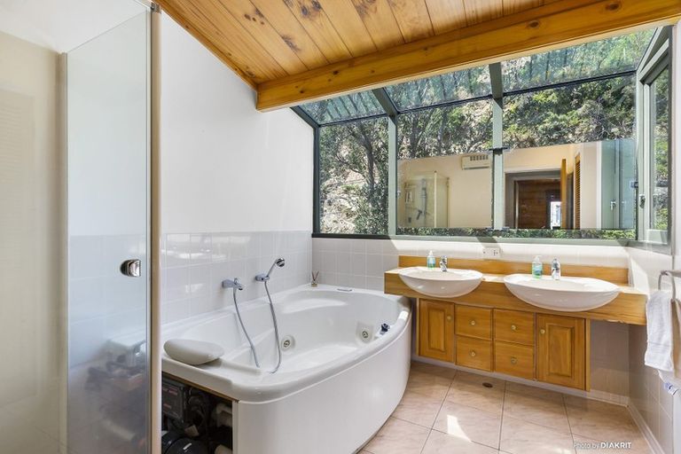 Photo of property in 72 Montreal Grove, Kingston, Wellington, 6021