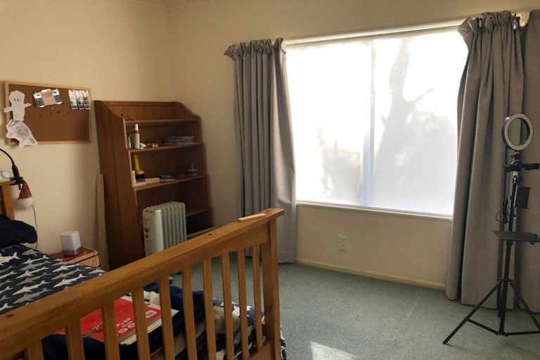 Photo of property in 4 Portal Place, Murrays Bay, Auckland, 0630