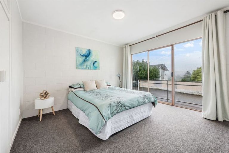 Photo of property in 1/9 Parrs Cross Road, Henderson, Auckland, 0612