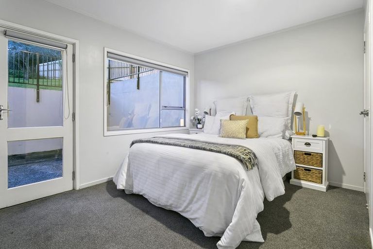 Photo of property in 3 Dunraven Place, Torbay, Auckland, 0630