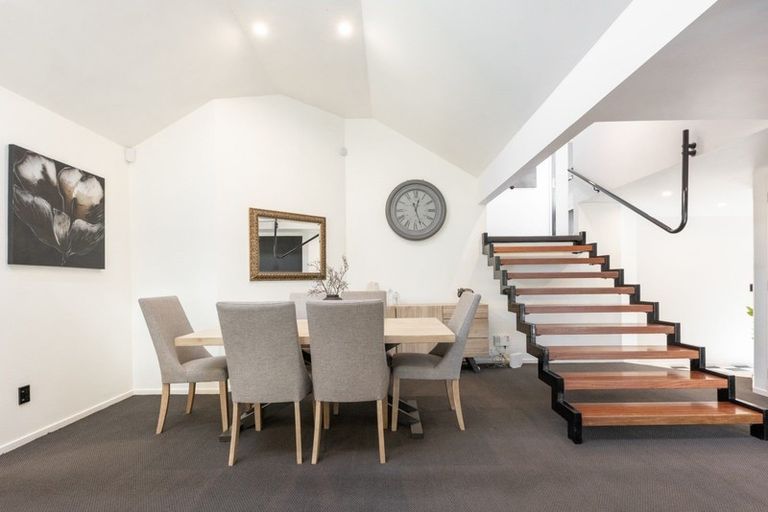 Photo of property in 73 Kopanga Road, Havelock North, 4130