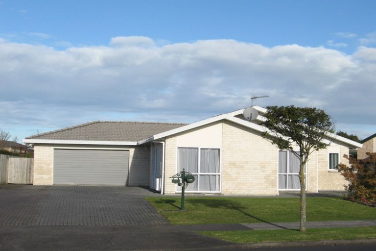 Photo of property in 71 Tington Avenue, Wattle Downs, Auckland, 2103