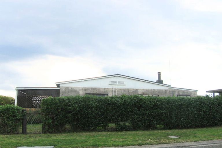 Photo of property in 1 Mer Place, Bay View, Napier, 4104