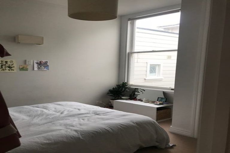 Photo of property in 3 Lipman Street, Mount Victoria, Wellington, 6011