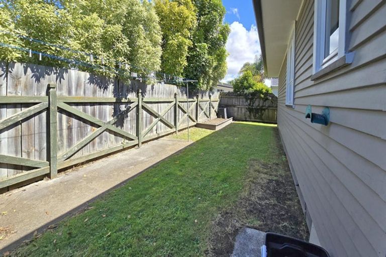 Photo of property in 11a Hinton Road, Taradale, Napier, 4112