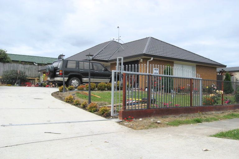 Photo of property in 10 Fareti Place, Mangere, Auckland, 2022