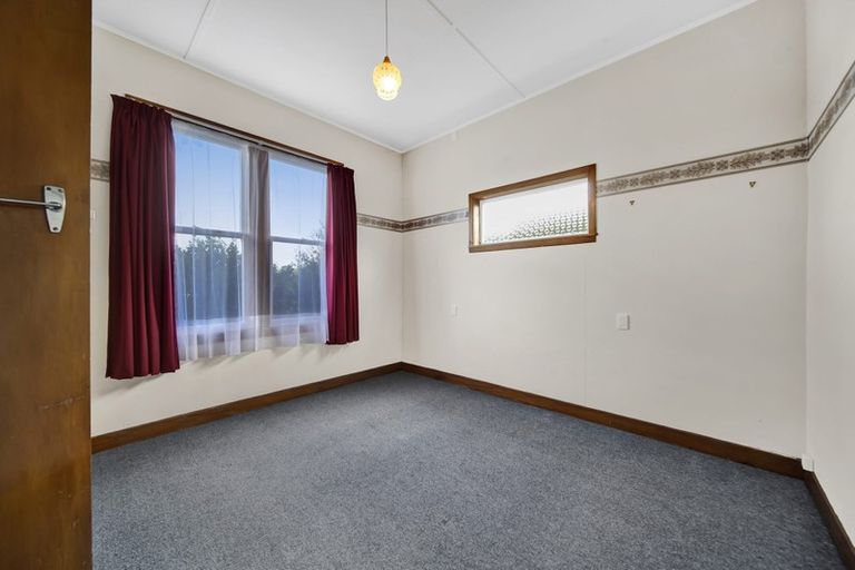 Photo of property in 10 Burns Street, Hawera, 4610