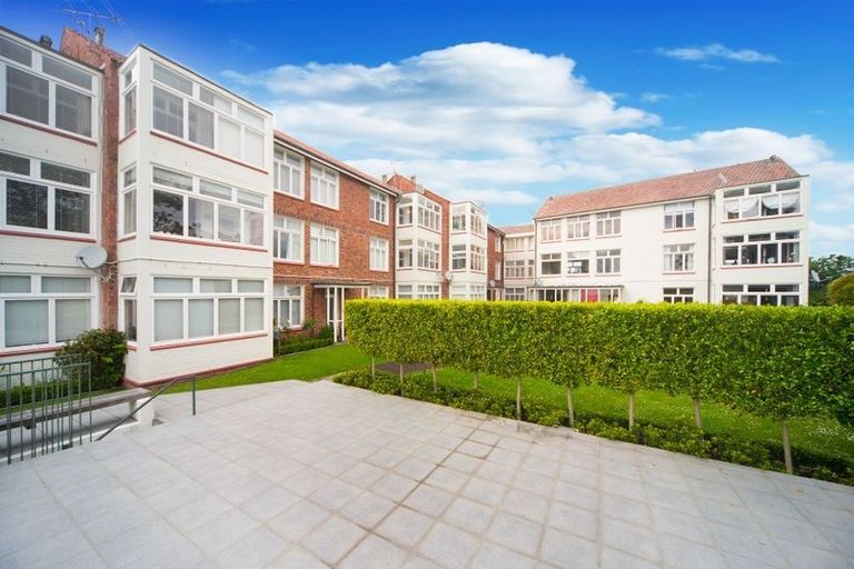 Photo of property in 1/14 Charisma Place, Randwick Park, Auckland, 2105