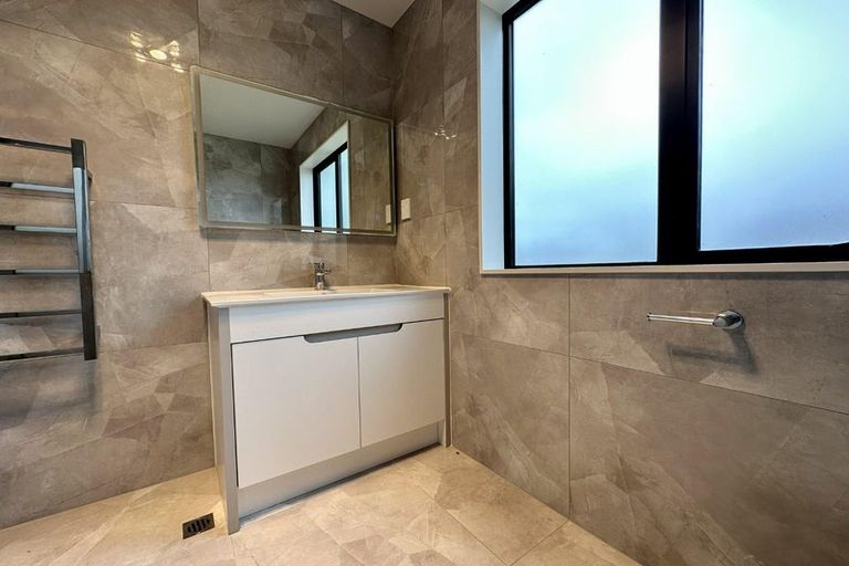 Photo of property in 7a Pinehurst Place, Wattle Downs, Auckland, 2103