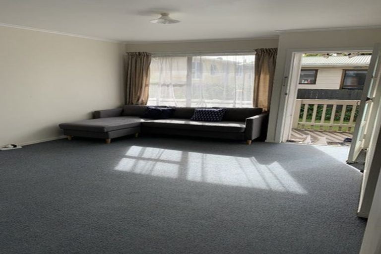 Photo of property in 26 West Coast Road, Glen Eden, Auckland, 0602