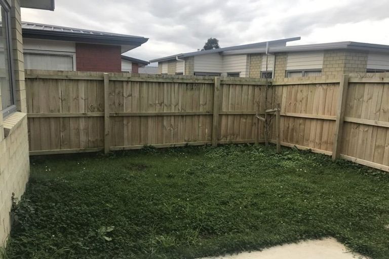 Photo of property in 4 Adina Lane, Wiri, Auckland, 2104