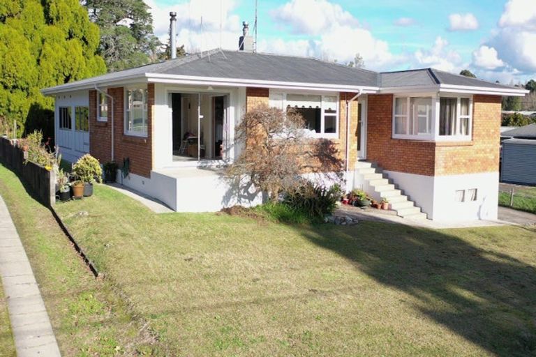 Photo of property in 384 Welcome Bay Road, Welcome Bay, Tauranga, 3175