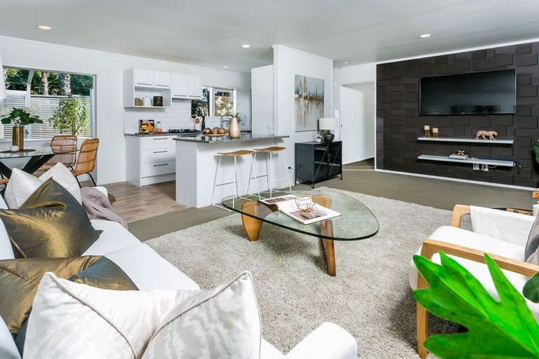 Photo of property in 33b Ngahere Views, Orewa, 0931