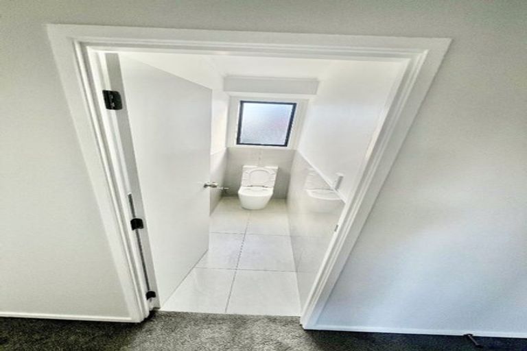 Photo of property in 27 Dissmeyer Drive, Clover Park, Auckland, 2019