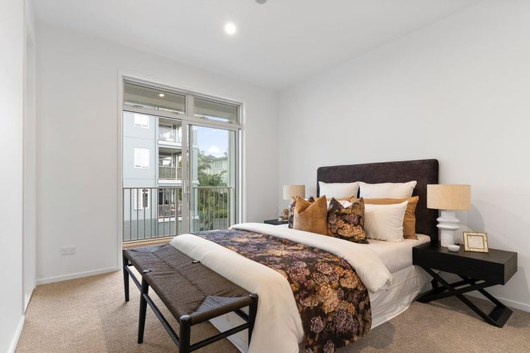 Photo of property in 135 Hibiscus Drive, Orewa, 0931