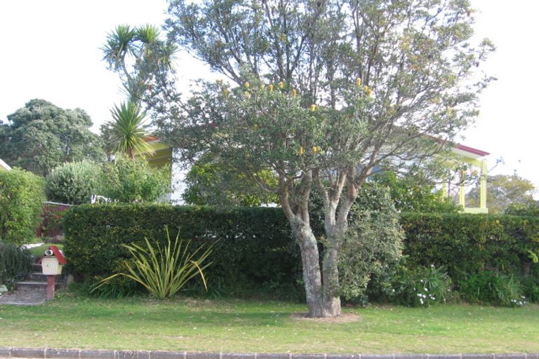Photo of property in 401 Linton Crescent, Whangamata, 3620