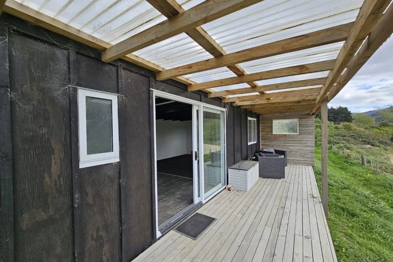 Photo of property in 33 Ratadale Road, Reikorangi, Waikanae, 5391