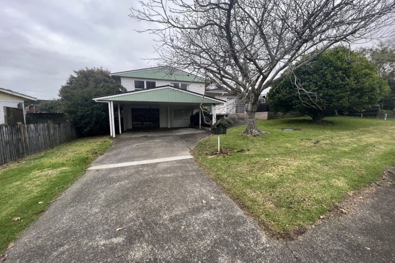 Photo of property in 5 Bellfield Road, Opaheke, Papakura, 2113